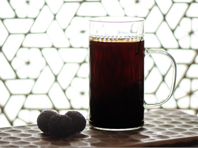 Shu puer „Menghai w kulkach” „AA”, 2011