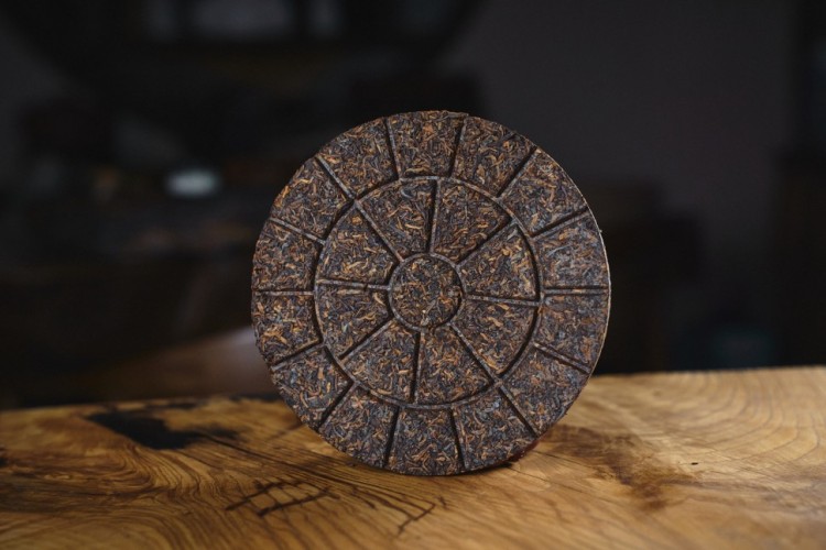 Shu Pu-erh Gong Ting "Labyrinth", 100 g, 2022