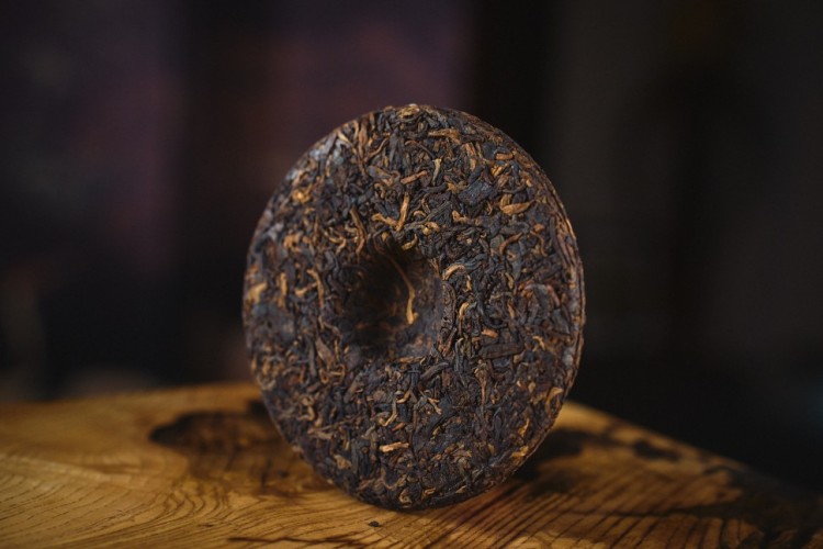 Shu pu-erh "Gu Shu Zhong Bing" (Drzewo Stulecia), 200g, 2017/2023.