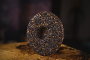 Shu pu-erh "Gu Shu Zhong Bing" (Drzewo Stulecia), 200g, 2017/2023.