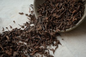 Shu pu-erh „Jun Xiang Shu Cha”, 2025 r.