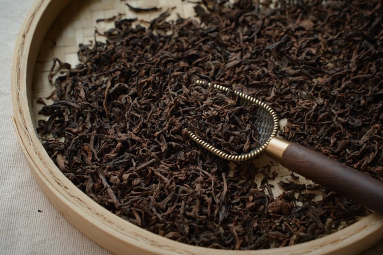 Shu pu-erh „Jun Xiang Shu Cha”, 2025 r.
