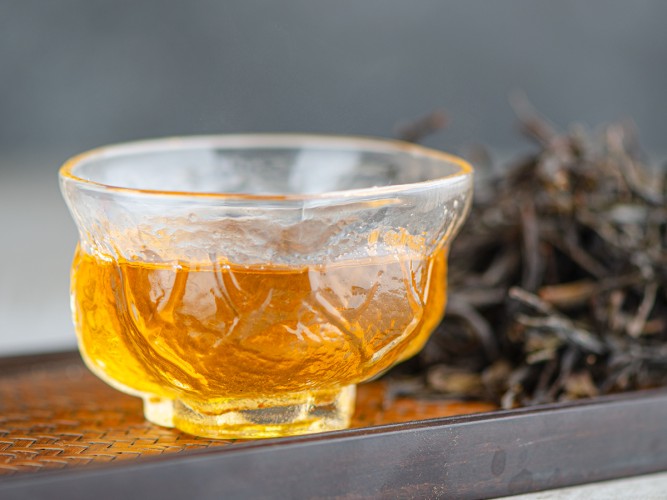 Gruziński Zielony Ratna „AA", 2025