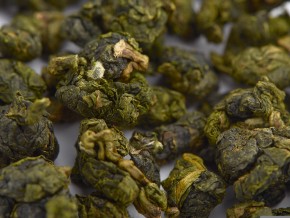 Ali Shan Qing Xiang "A" (Oolong z Gór Ali o świeżym aromacie)