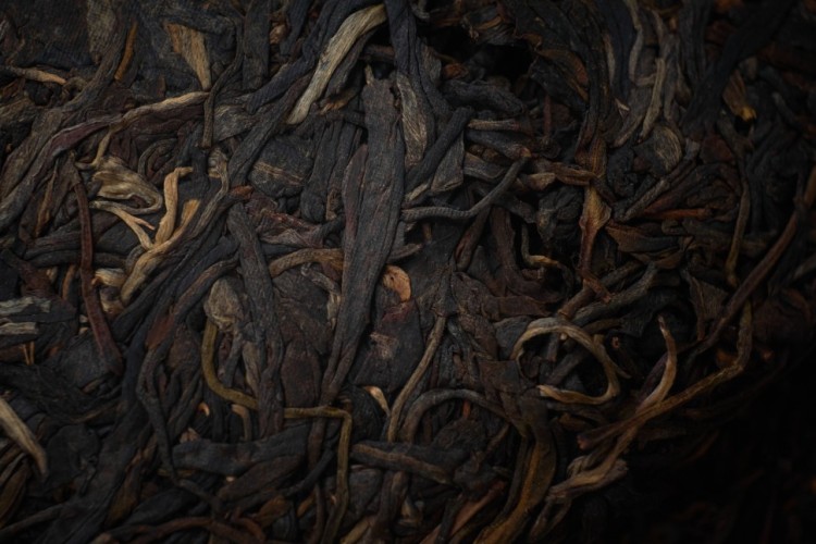 Sheng pu-erh „Feng Huang Yin Xiang”, 2021 r., 357 g