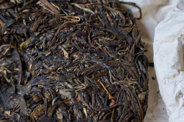 Sheng pu-erh „Bo He Tang (Miętowy Cukierek)”, 2022 r., 357 g.