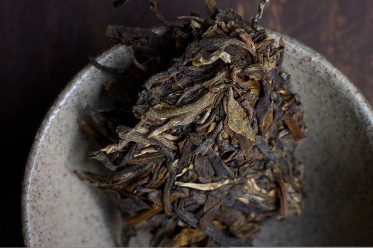 Sheng pu-erh „Bo He Tang (Miętowy Cukierek)”, 2022 r., 357 g.