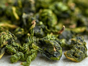 Tie Guan Yin Guo Xiang „AAA” (Żelazna Bogini Miłosierdzia z Owocowym Aromatem), wiosna 2025