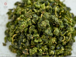 Tie Guan Yin Guo Xiang „AAA” (Żelazna Bogini Miłosierdzia z Owocowym Aromatem), wiosna 2025