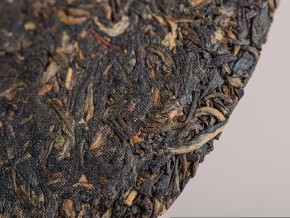 Sheng Puer „Yiwu Zhen Tsang”, 357, 2002