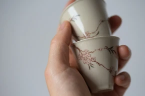 Filiżanka do herbaty "Kwiat Brzoskwini". 30 ml