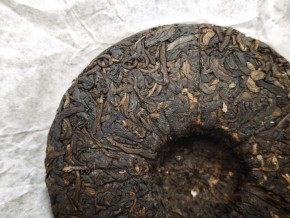 „Bardzo Czarny Chalat” (oolong z shu pu’erem), 100 g.