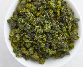 Tie Guan Yin Guo Xiang „A” (Żelazna Bogini Miłosierdzia z Owocowym Aromatem), 2024