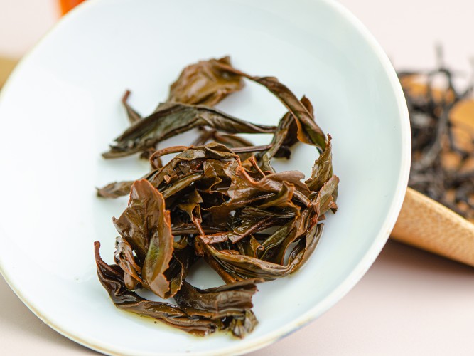 Wuyi Shan Ye Sheng Hong Cha „AA” (dzika czerwona herbata z Wuyi), wiosna 2025 r.