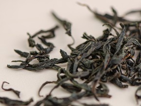 Wuyi Shan Ye Sheng Hong Cha „AA” (dzika czerwona herbata z Wuyi), wiosna 2025 r.