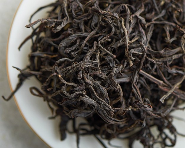Hong Yu (Czerwony Jadeit), Tajwan, „AAA”