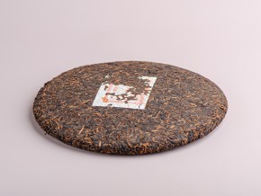 Shu puer "Olejek Kamforowy", "Muslim" 2006, 357 g.