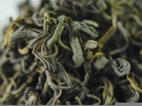 Ye Sheng Mao Jian „AA” (Dziko rosnące wełniste ostrza), 2025