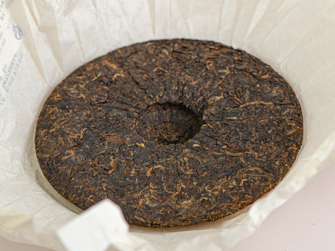Shu Puer „Duże drzewa z Sigui” (Sigui Gu Shu), 2009, 357 g.