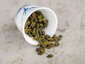 Nai Xiang Jin Xuan „AAA” (Mleczne Oolong), Tajwan, 2024.