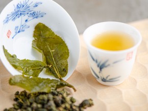 Nai Xiang Jin Xuan „AAA” (Mleczne Oolong), Tajwan, 2024.